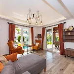 Villa 4 Beds, Luxury In Hisaroenue Oeluedeniz Mia