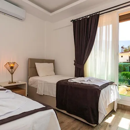 Villa 4 Beds, Luxury In Hisaroenue Oeluedeniz Mia Fethiye