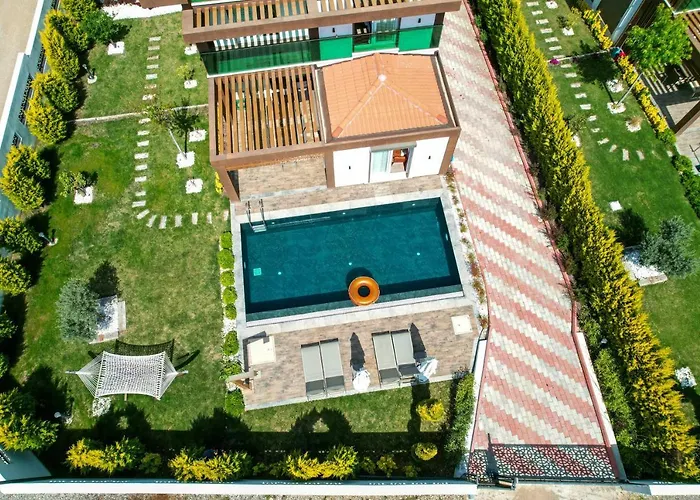 4 Beds, Luxury In Hisaroenue Oeluedeniz Mia فيلة