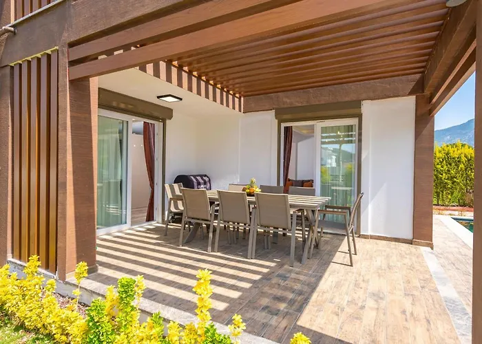 Вилла 4 Beds, Luxury In Hisaroenue Oeluedeniz Mia