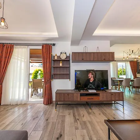 Villa 4 Beds, Luxury In Hisaroenue Oeluedeniz Mia Fethiye